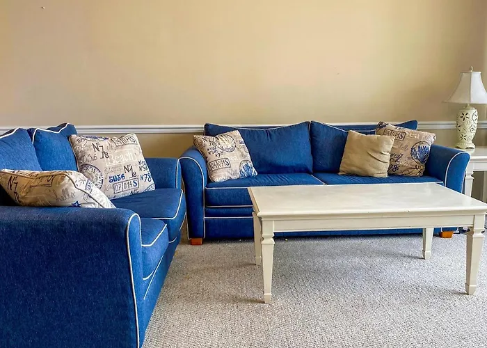 Golden Sands Apartment