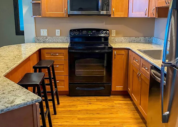 Golden Sands Apartment