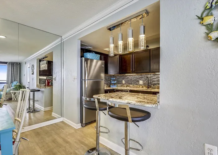 Golden Sands Apartment
